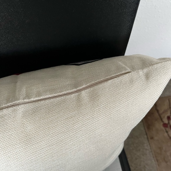 MERRY CHRISTMAS NWOT BURLAP MATERIAL DECOR PILLOW & METAL SANTA CLAUS ORNAMENT - Picture 14 of 17